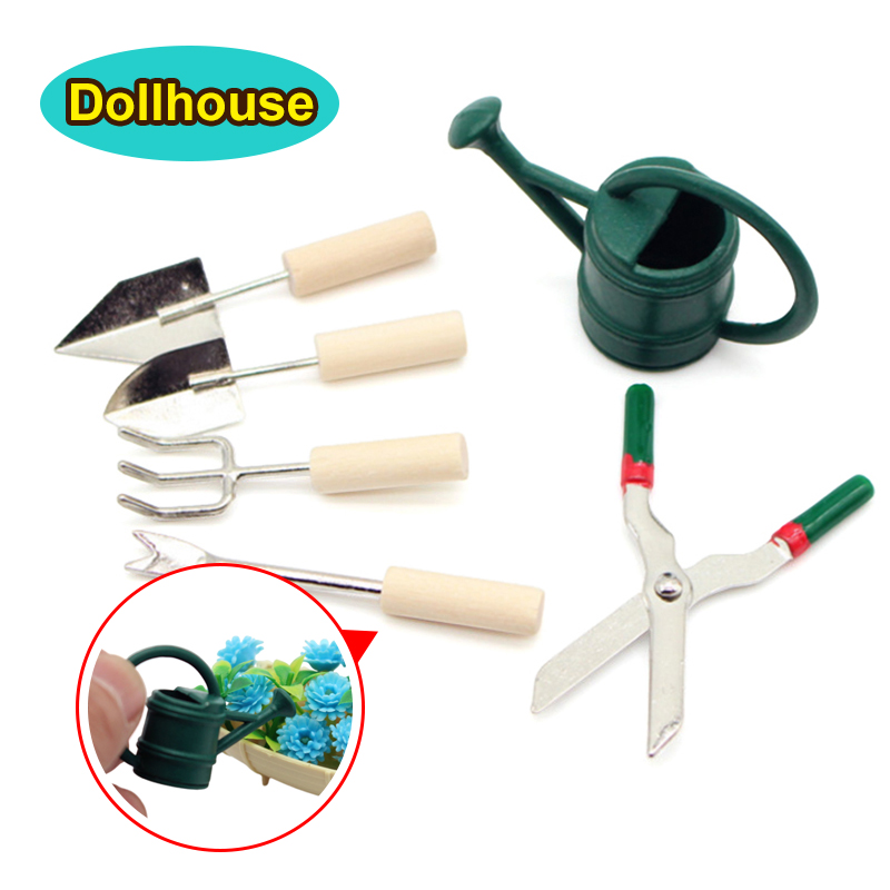 Gardening Tools For Home - ชุดอุปกรณ์ทำสวนจิ๋วสำหรับบ้านตุ๊กตา 1/12 ประกอบด้วย บัวรดน้ำ พลั่ว กรรไกร